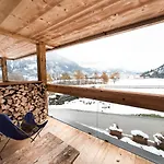 Vakantiehuis Bike With Balcony, Pool & Sauna Access By Alpenluxus Collection